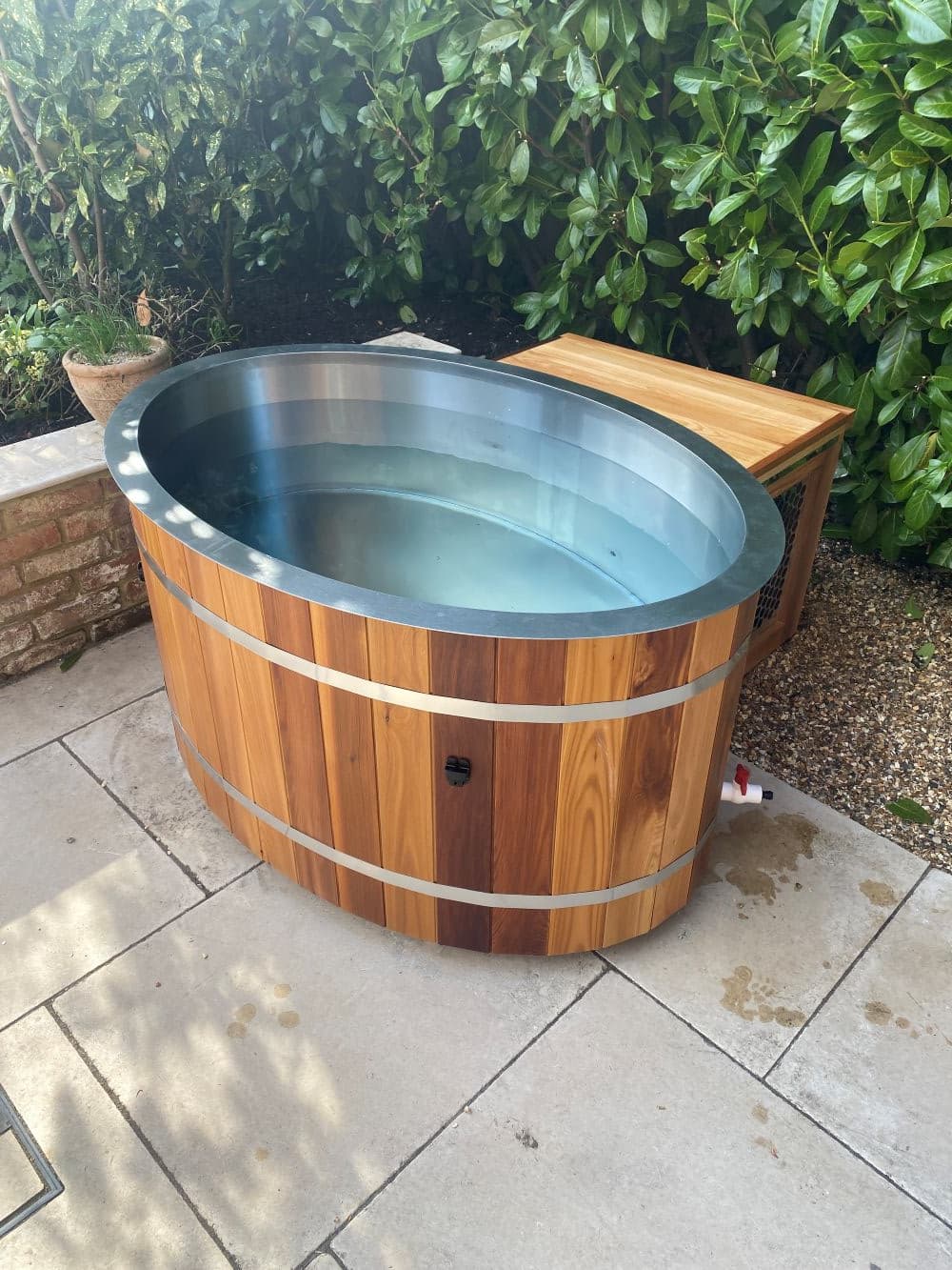 Odyssey ice bath in use